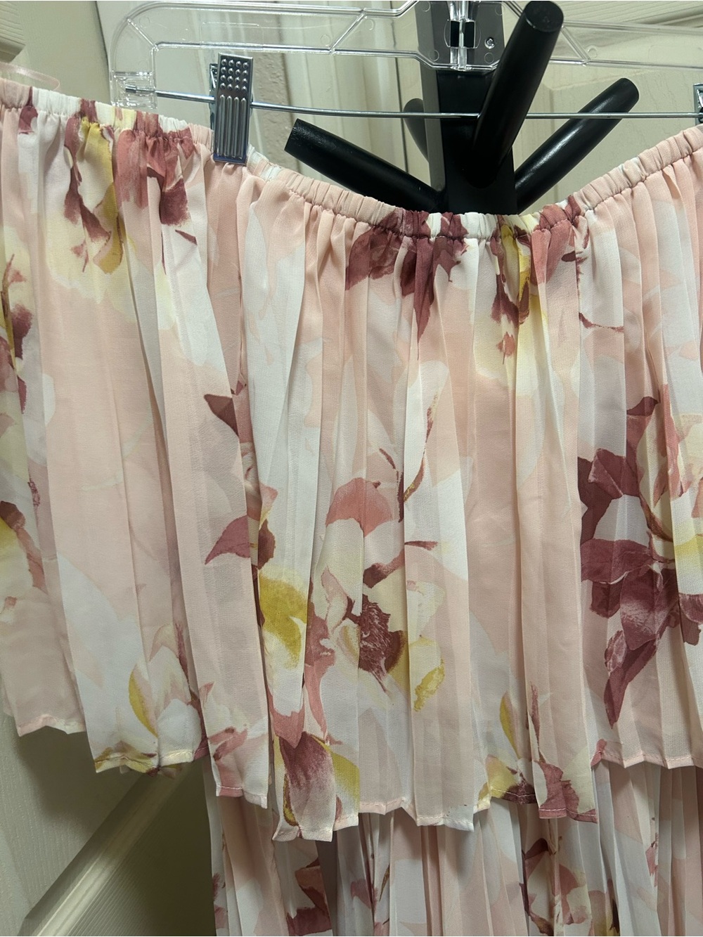 Balactic Born Pleated Floral Off Shoulder Maxi Dress - Picture 4 of 12